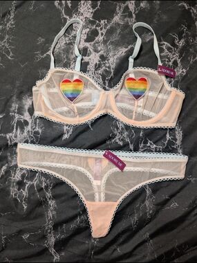 Adore Me Peachy Keen Pride Set